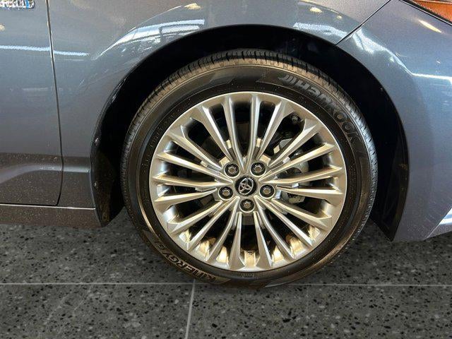 2019 Toyota AVALON HYBRID Limited