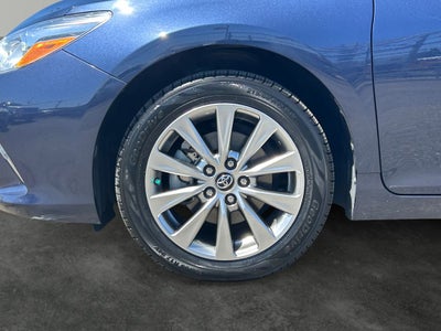 2017 Toyota CAMRY XLE