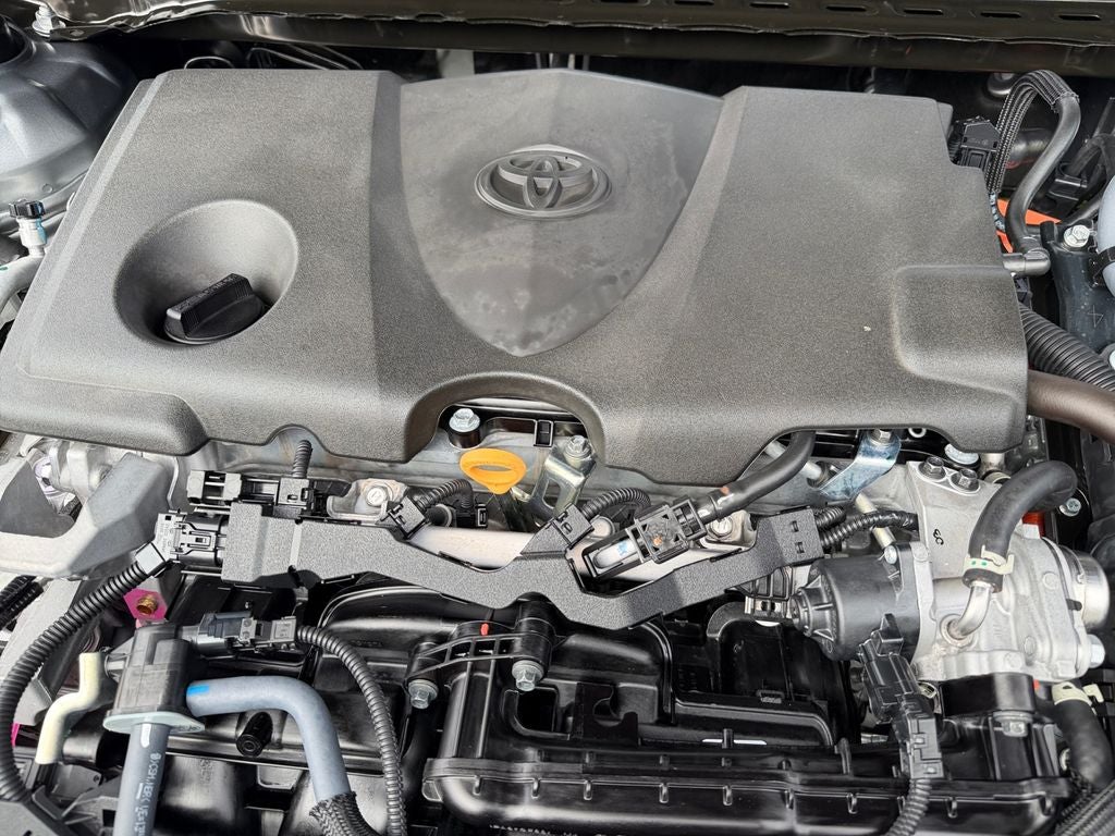 2025 Toyota Camry SE HYBRID