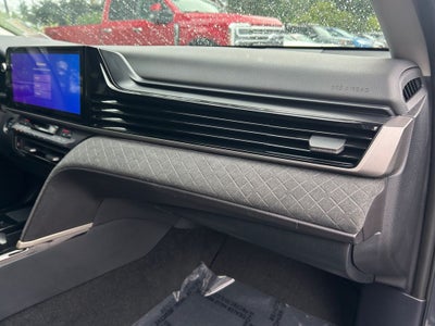 2025 Toyota CAMRY XLE