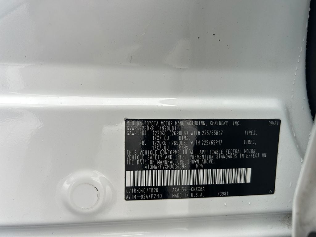 2021 Toyota RAV4 HYBRID LE