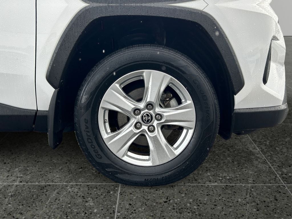 2021 Toyota RAV4 HYBRID LE