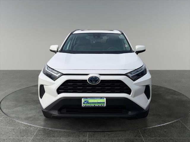 2022 Toyota RAV4 Hybrid XLE