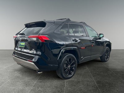 2022 Toyota RAV4 HYBRID SE