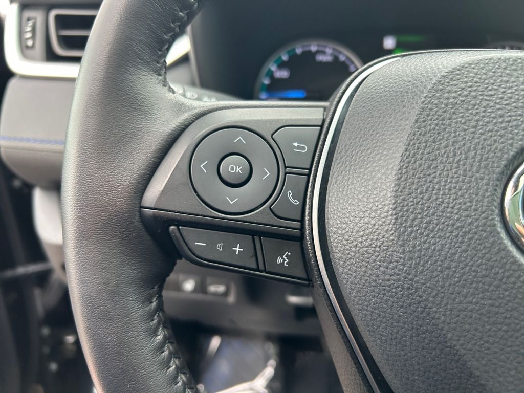 2022 Toyota RAV4 HYBRID SE