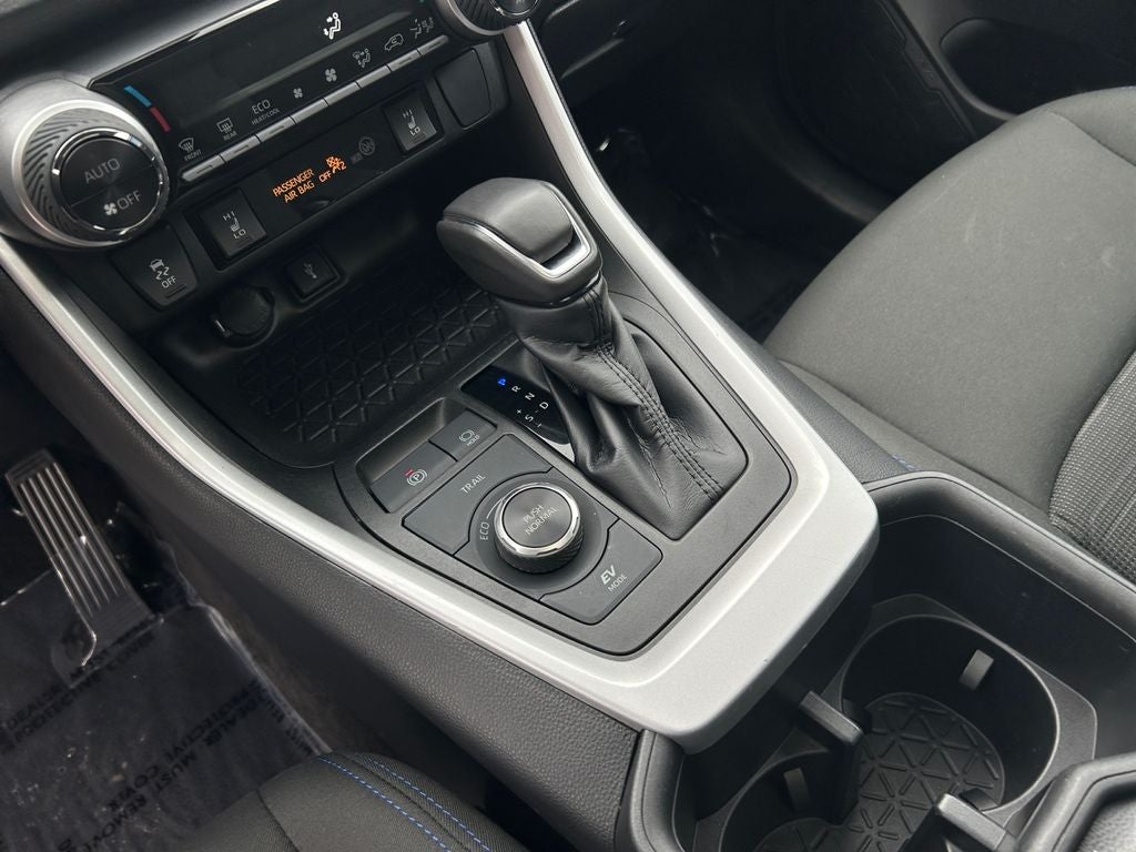 2022 Toyota RAV4 HYBRID SE
