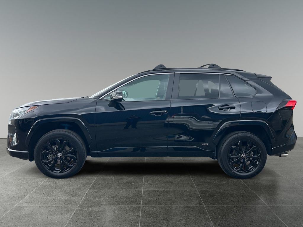 2022 Toyota RAV4 HYBRID SE