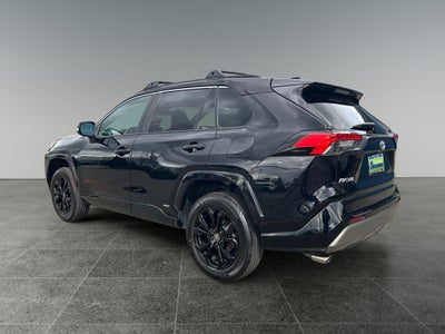 2022 Toyota RAV4 HYBRID SE