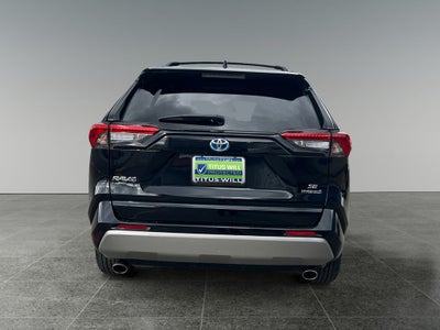 2022 Toyota RAV4 HYBRID SE