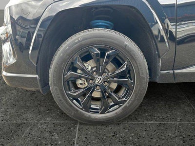 2022 Toyota RAV4 HYBRID SE