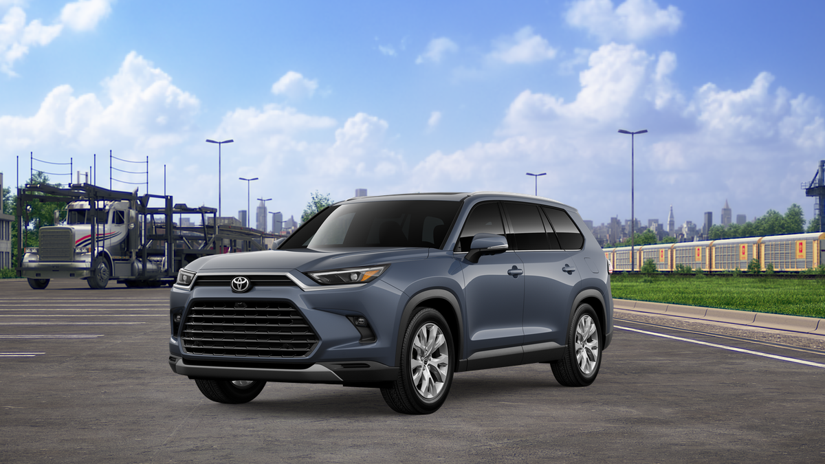 2026 Toyota Grand Highlander Hybrid Limited AWD's photo