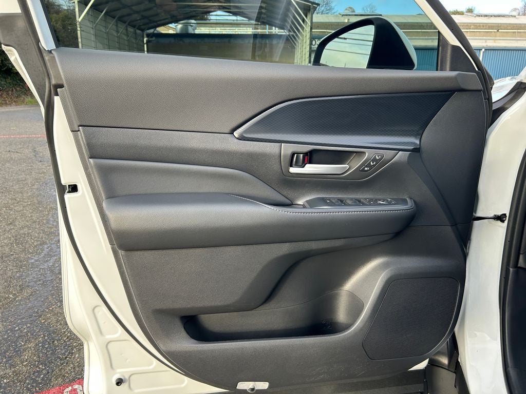 2024 Toyota Grand Highlander Hybrid MAX Platinum