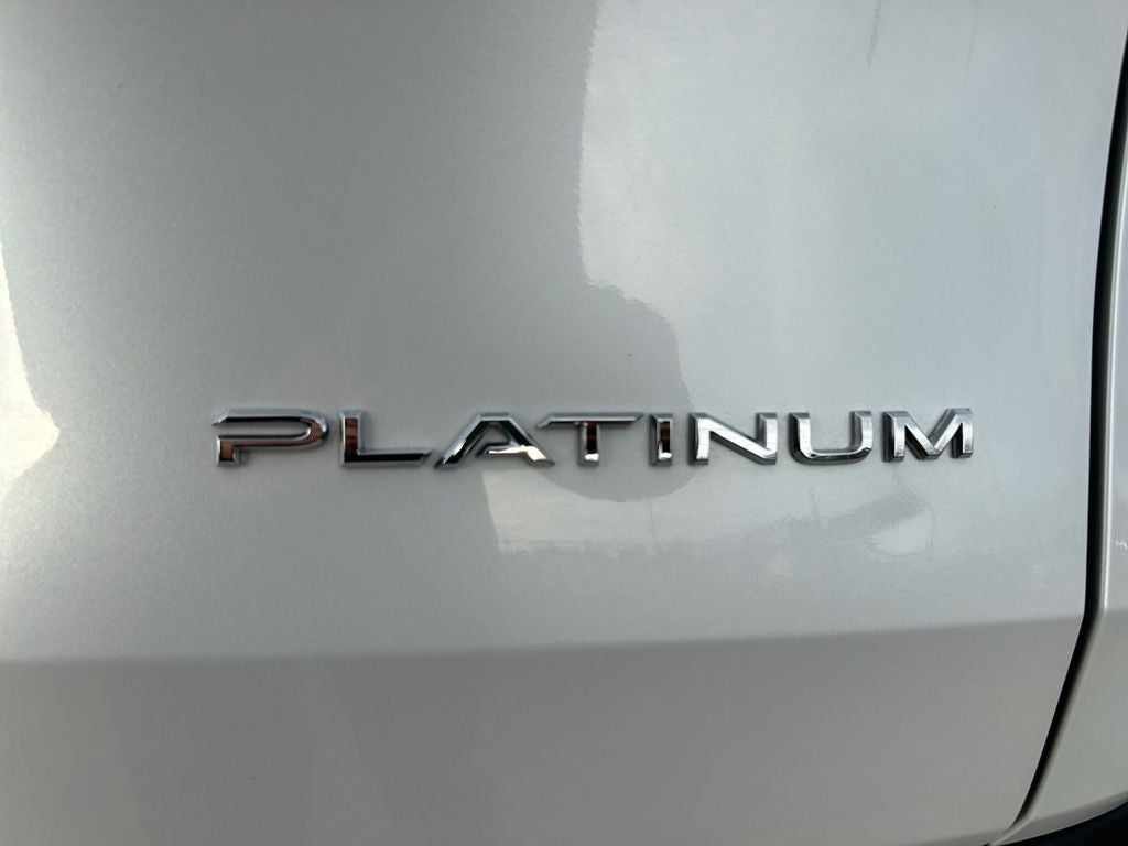 2024 Toyota Grand Highlander Hybrid MAX Platinum