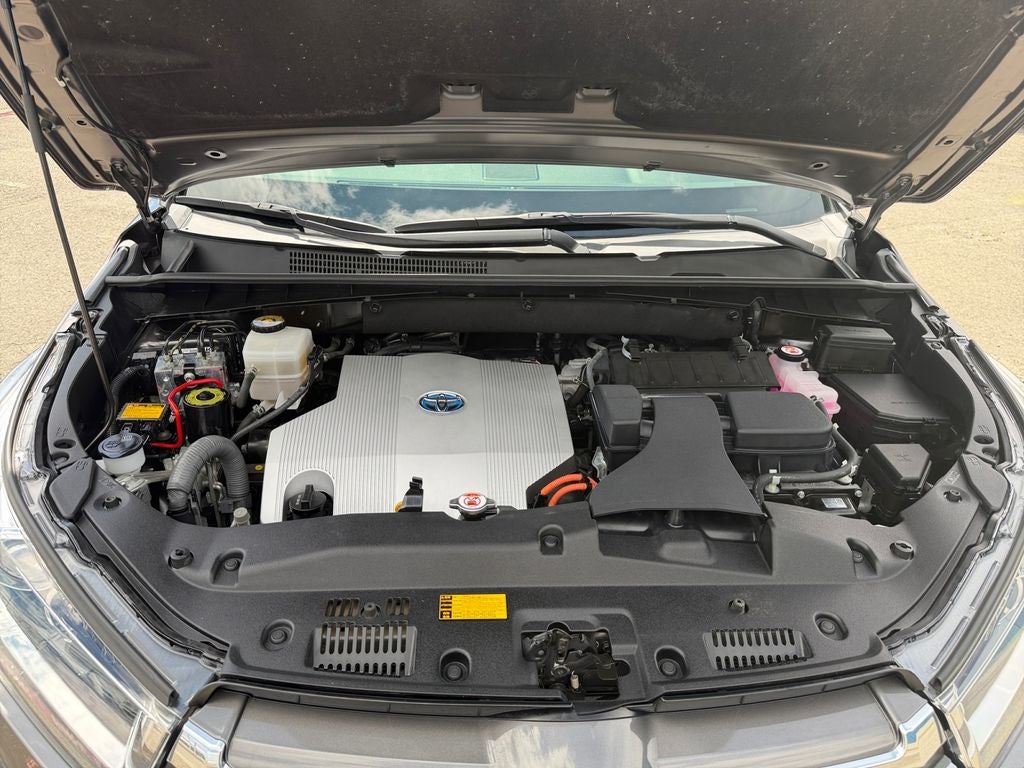 2018 Toyota Highlander Hybrid Limited Platinum 30 MPG