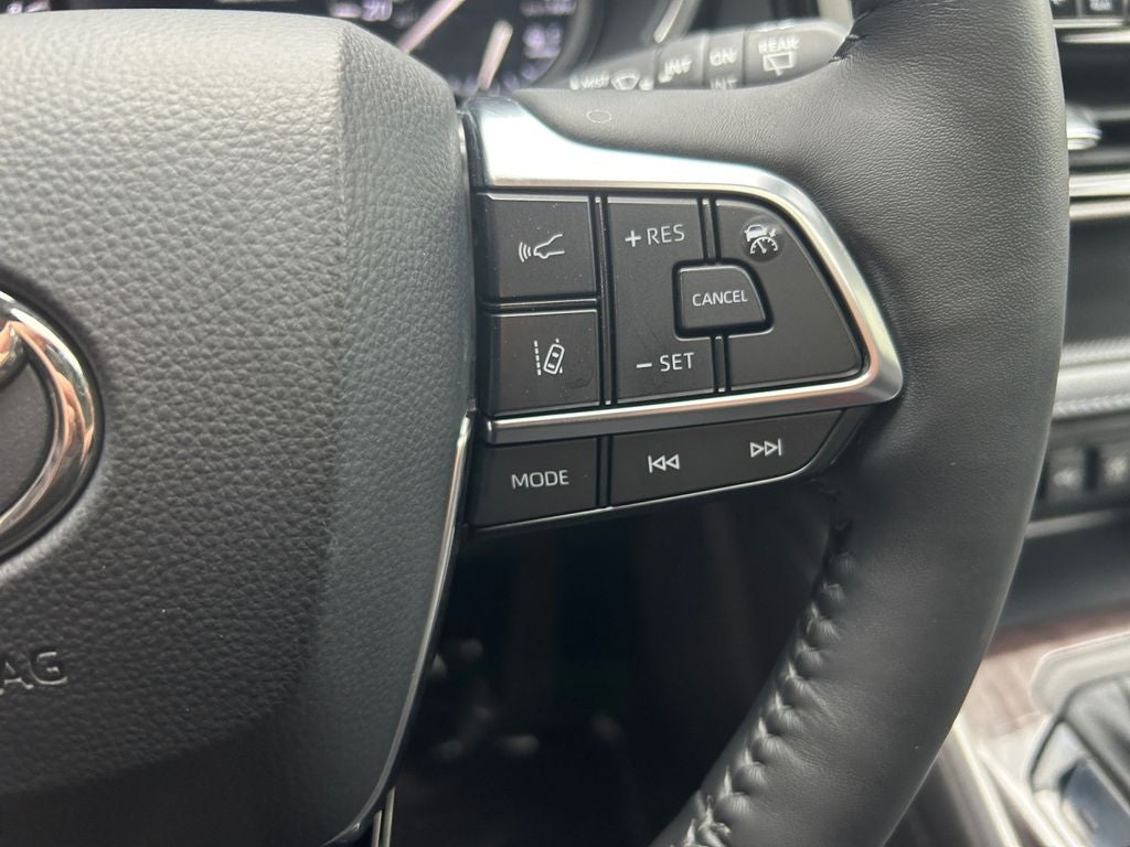 2020 Toyota HIGHLANDER Limited