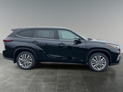 2026 Toyota Highlander Hybrid Platinum