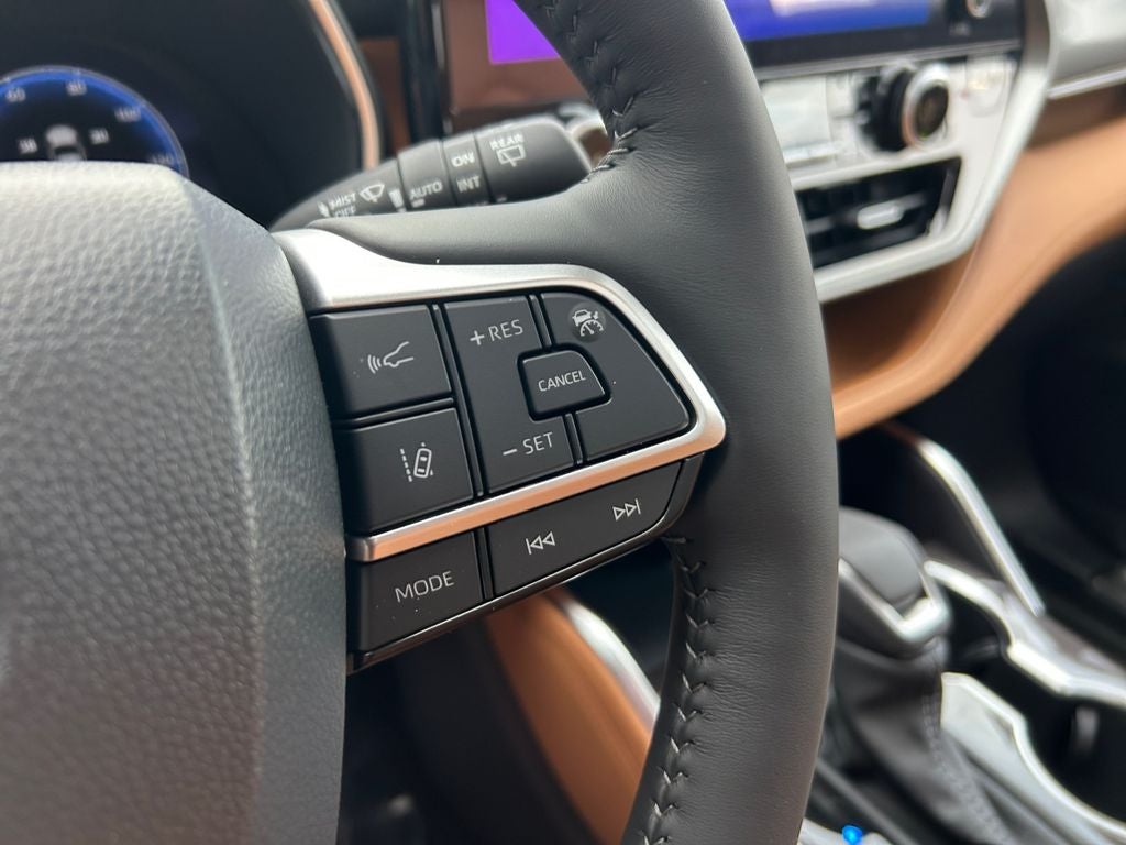 2026 Toyota Highlander Hybrid Hybrid Platinum