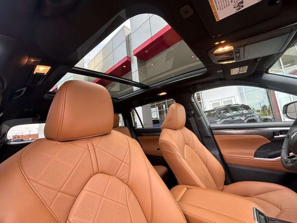 2026 Toyota Highlander Hybrid Hybrid Platinum