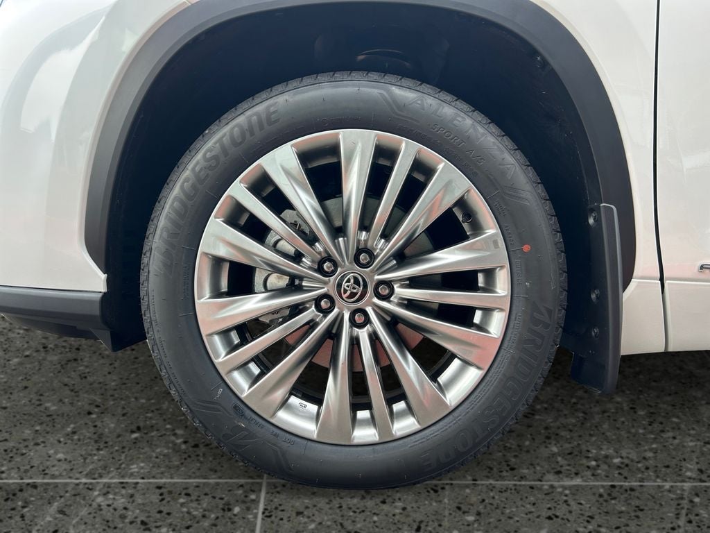 2026 Toyota Highlander Hybrid Hybrid Platinum