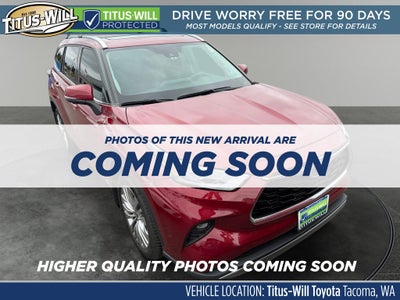 2022 Toyota Highlander Hybrid Platinum