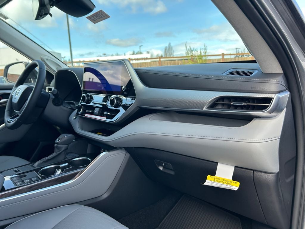 2026 Toyota Highlander Hybrid Hybrid Platinum