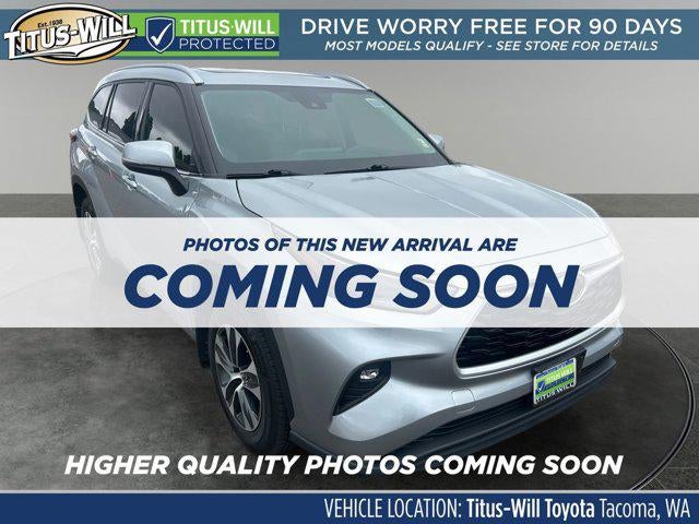 2022 Toyota HIGHLANDER XLE