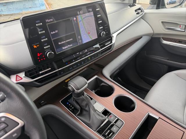 2024 Toyota Sienna XLE 7 Passenger