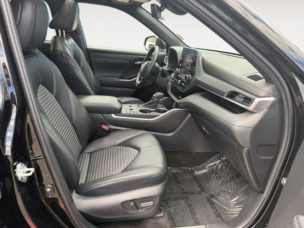 2023 Toyota Highlander XSE