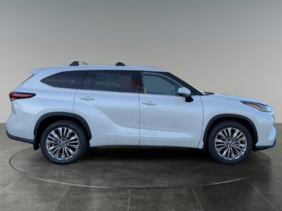 2026 Toyota Highlander Platinum