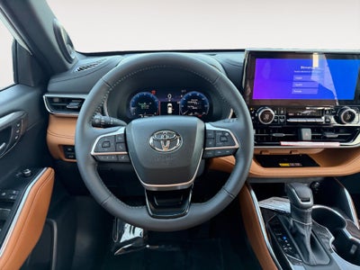 2026 Toyota Highlander Platinum