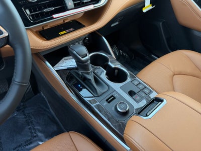 2026 Toyota Highlander Platinum