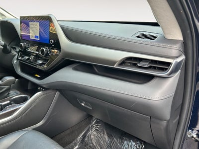 2023 Toyota Highlander Limited 1 OWNER