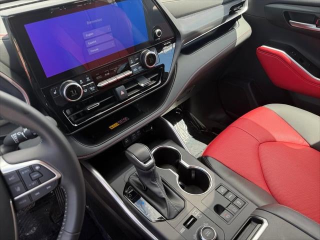 2025 Toyota Highlander XSE