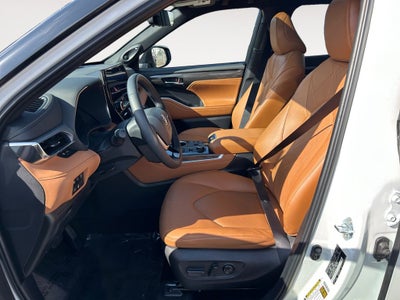 2025 Toyota HIGHLANDER Platinum