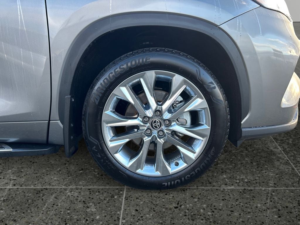 2025 Toyota Highlander Limited