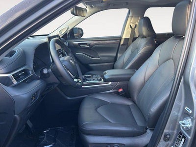 2025 Toyota HIGHLANDER Limited