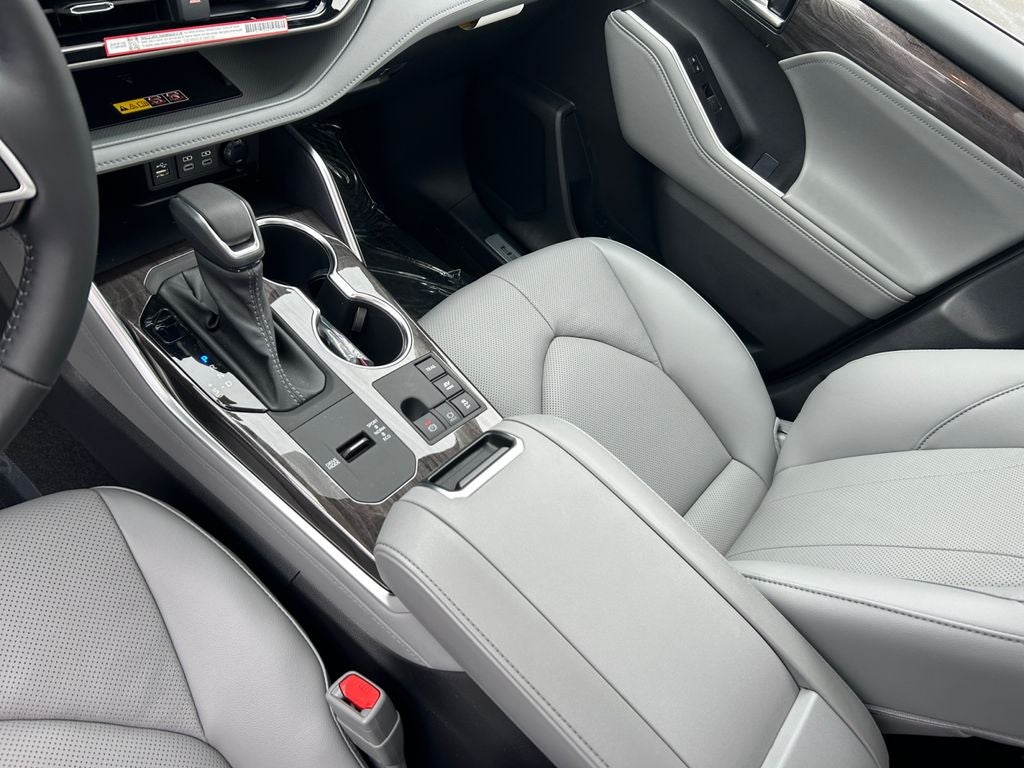 2026 Toyota Highlander Hybrid Hybrid Limited