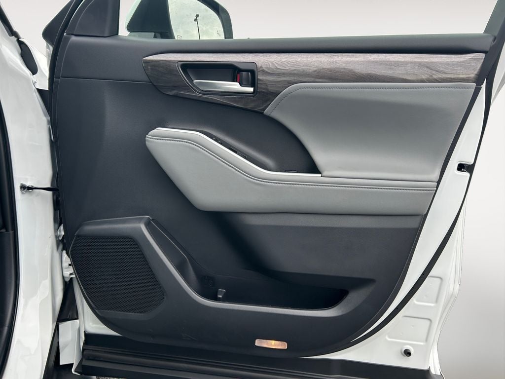 2026 Toyota Highlander Hybrid Hybrid Limited