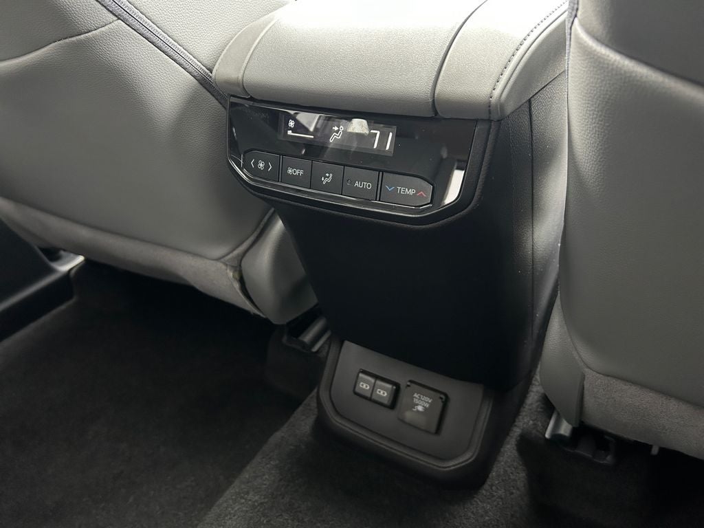 2026 Toyota Highlander Hybrid Hybrid Limited