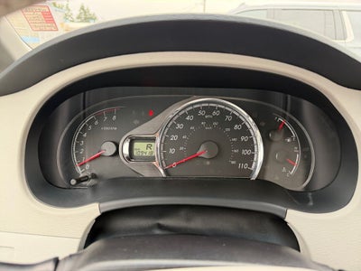 2013 Toyota Sienna SE 8 Passenger