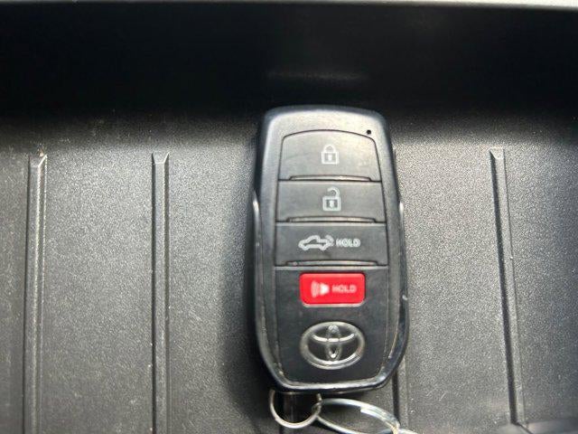 2023 Toyota TUNDRA 4X4 Limited 1 OWNER