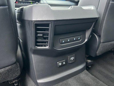 2023 Toyota TUNDRA 4X4 Platinum 1 Owner Local Trade In