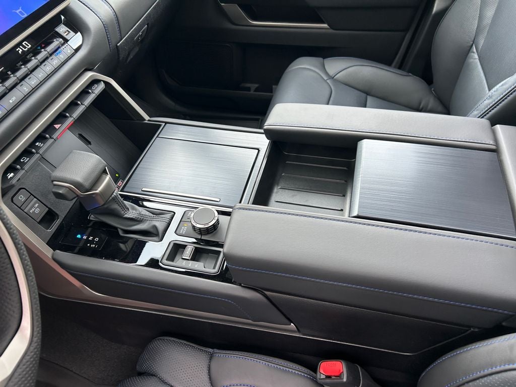 2026 Toyota Tundra i-FORCE MAX Platinum i-FORCE MAX