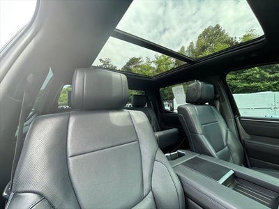 2023 Toyota Tundra Hybrid Platinum