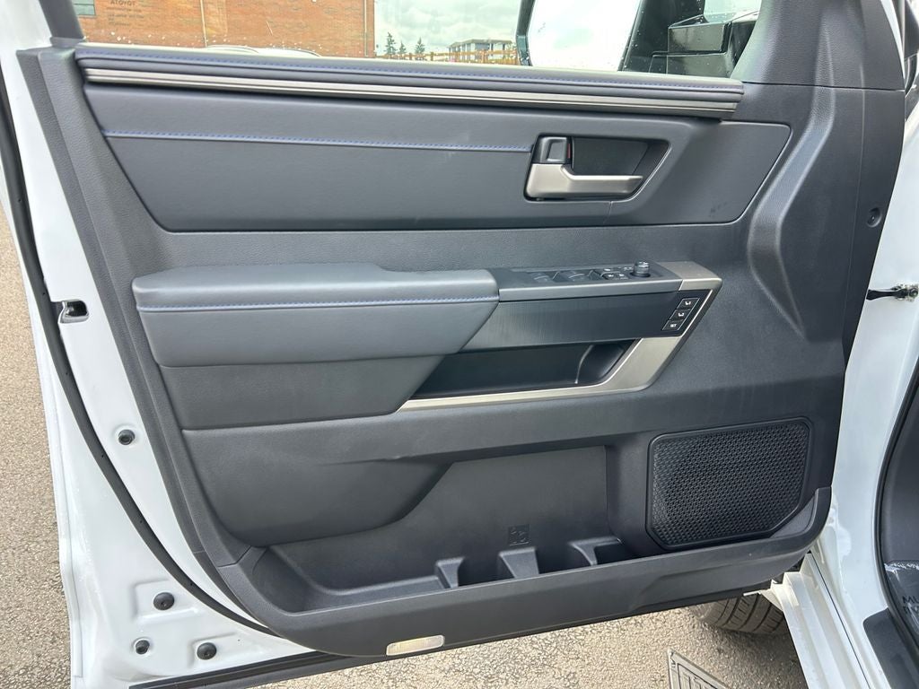 2026 Toyota Tundra i-FORCE MAX Platinum i-FORCE MAX