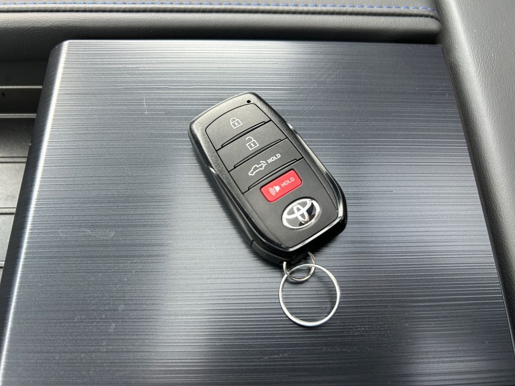 2026 Toyota Tundra i-FORCE MAX Platinum i-FORCE MAX