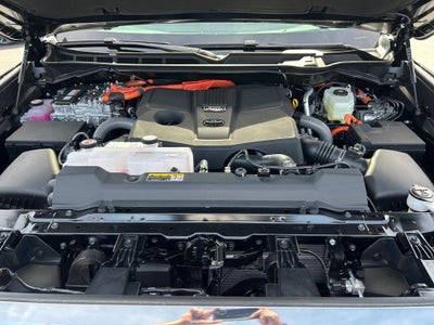 2026 Toyota Tundra i-FORCE MAX Platinum i-FORCE MAX
