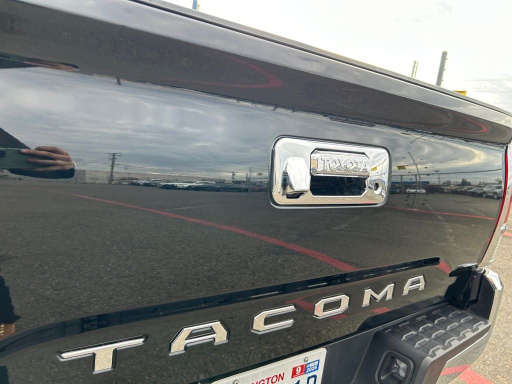 2018 Toyota TACOMA SR5 SR5 V6