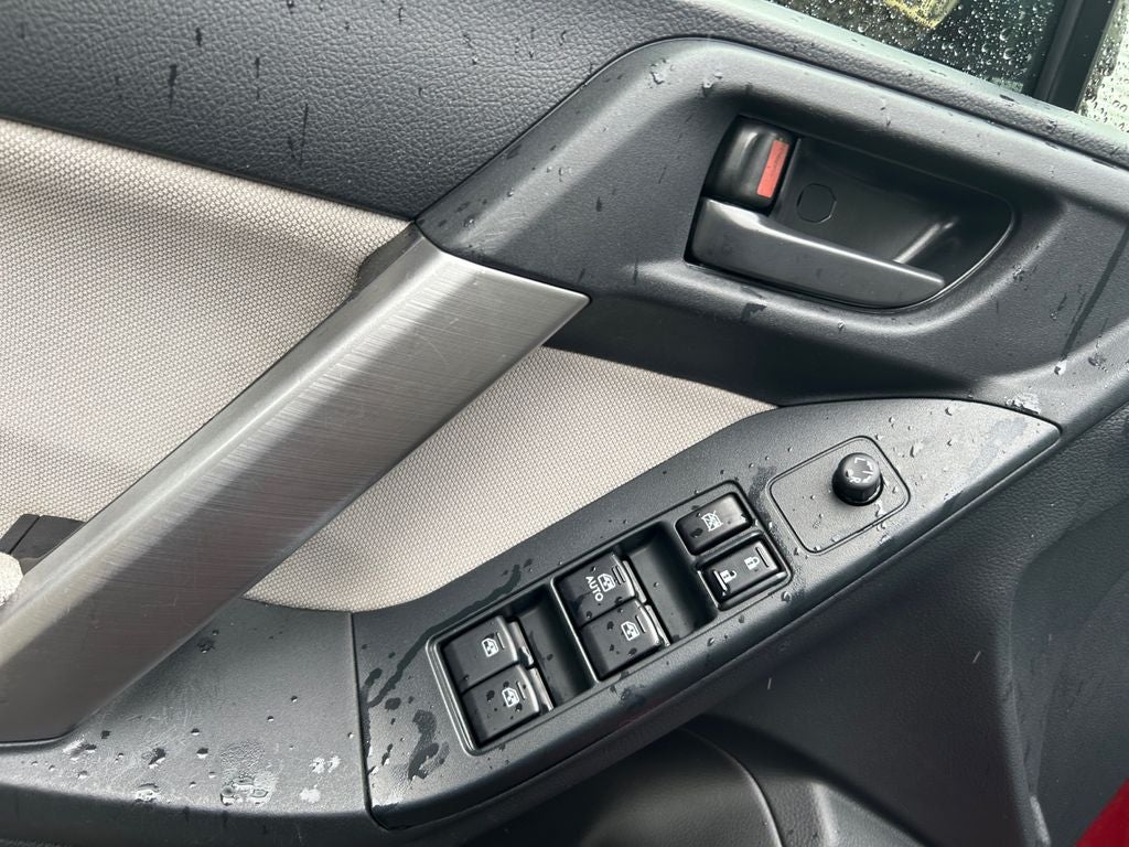 2015 Subaru Forester 2.5i