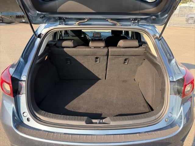 2015 Mazda Mazda3 i Sport